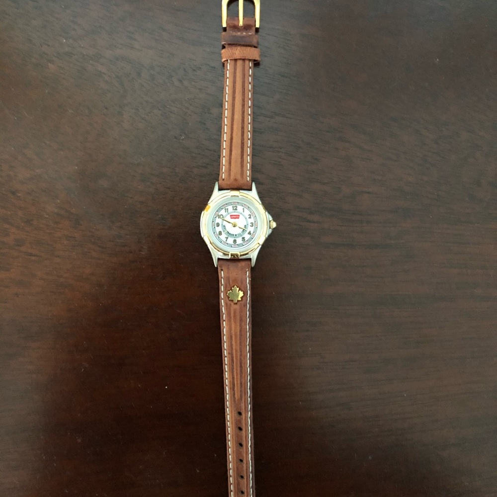 VINTAGE LEVI’S WATCH